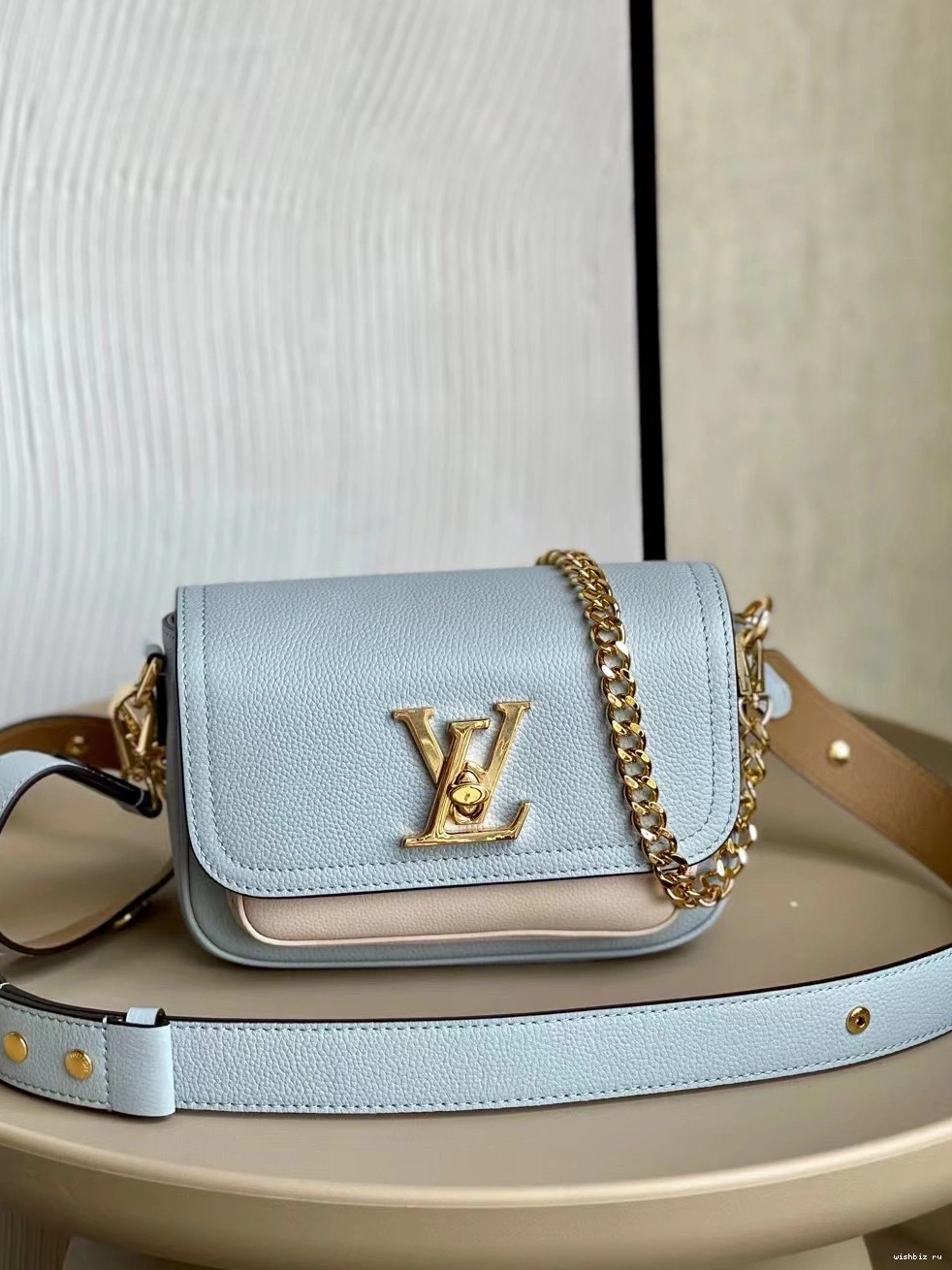 WIS VUITTON LOUIS LOCKME TENDER 0712